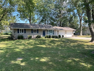 13994 E Georgia St, Effingham, IL 62401