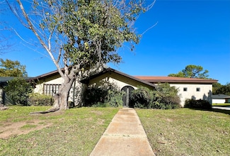 2804 Canyon Dr, Grapevine, TX 76051