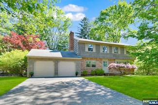 10 Brandywine Place, Oakland, NJ 07436