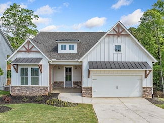 69 Pinnacle Dr, Ellijay, GA 30540