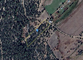 41 Las Trampas Rd, Vadito, NM 87579