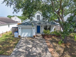 1421 Dew Bloom Rd, Valrico, FL 33594