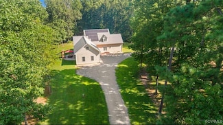 25 Cow Shed Rd, Lancaster, VA 22503