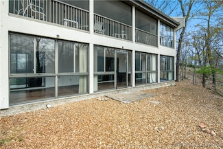 148 Laguna Dr Unit 1A, Lake Ozark, MO 65049