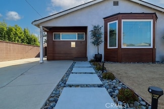 13917 Truro Ave, Hawthorne, CA 90250