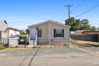 473 Cedar St, Taft, CA 93268