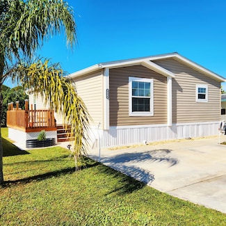 9274 SW Mary Dr, Stuart, FL 34997
