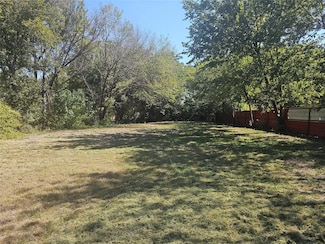 105 Huling Dr Unit B, Azle, TX 76020