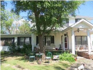9500 S Ridge Rd, Clearwater, KS 67026