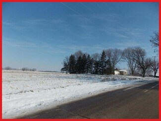 L1 Mansfield Rd, Lake Mills, WI 53551