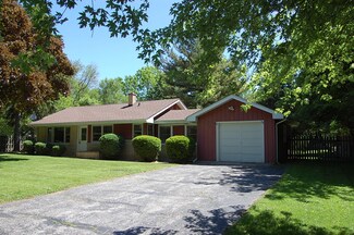40343 N Bluff Lake Rd, Antioch, IL 60002
