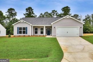 130 Foxridge Ct, Metter, GA 30439