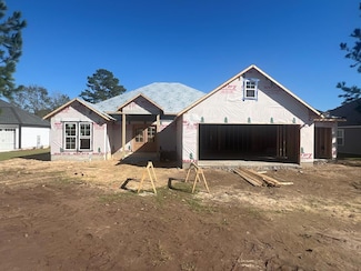 607 Katherine Ln, Hahira, GA