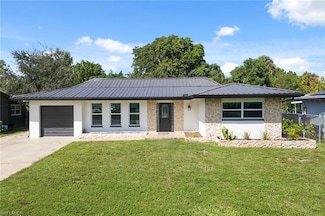 2185 41st Terrace SW, Naples, FL 34116