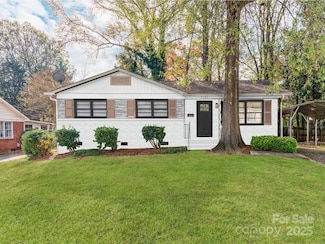 7101 Ridgebrook Dr, Charlotte, NC 28210
