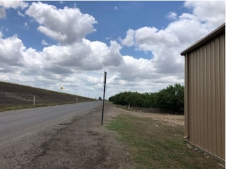 0 Ih 35 Frontage Unit 20254766, Encinal, TX 78019