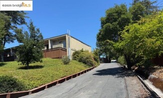 651 Moraga Rd Unit 27, Moraga, CA 94556
