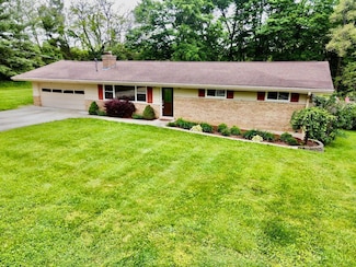 3801 Woodthrush Dr, Cincinnati, OH 45251