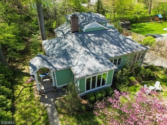 135 Weston Ave, Chatham, NJ 07928