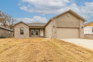 720 Moon Rd, Ward, AR 72176