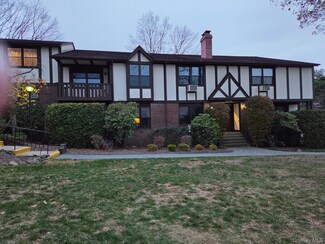 548 Sierra Vista Ln, Valley Cottage, NY 10989