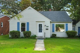 1228 Grace Ave, Clifton Forge, VA 24422