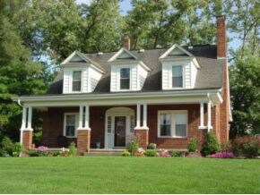 421 W Glade St, Glade Spring, VA 24340