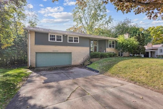 3038 Bay View Dr, Green Bay, WI 54311