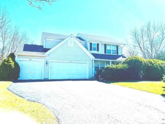 2869 Harrisburg Ct, Lindenhurst, IL 60046