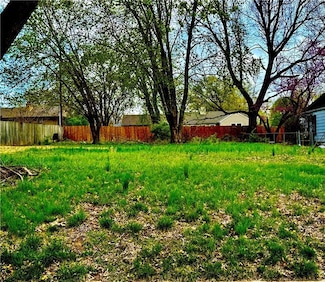 2805 S Fuller Ave, Independence, MO 64052