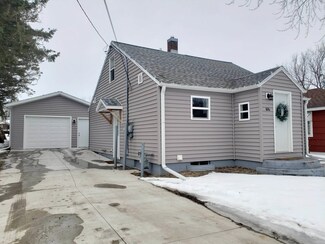 606 N Ash Ave, Marshfield, WI 54449