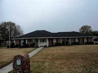 6702 Sun Meadow Ln, Lake Charles, LA 70605