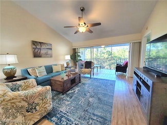 7105 Dennis Cir Unit 302, Naples, FL 34104