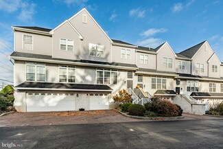 203 Debaptiste Ln, West Chester, PA 19382