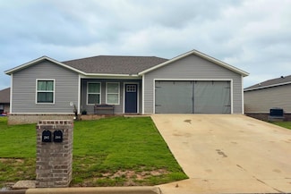 207 Formon Dr, Paragould, AR 72450