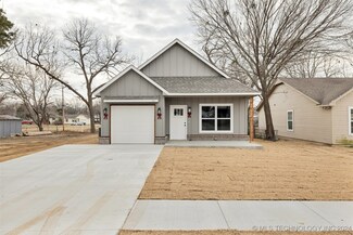 110 E Elm St, Skiatook, OK 74070