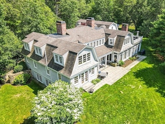 5 + 3 Shining Valley Cir, Medfield, MA 02052