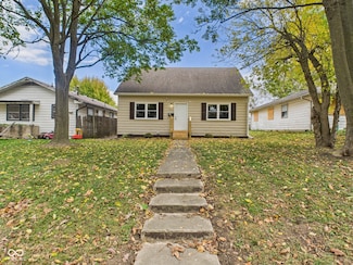 2710 Fairview St, Anderson, IN 46016