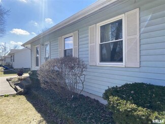 1003 16th St, Port Byron, IL 61275