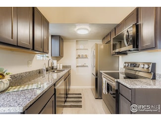 1061 Townley Cir, Longmont, CO 80501