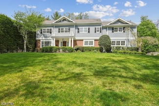 23 Briarwood Dr, Short Hills, NJ 07078