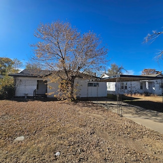 637 N Maddox Ave, Dumas, TX 79029