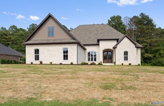 390 Deer Creek Dr, Killen, AL 35645