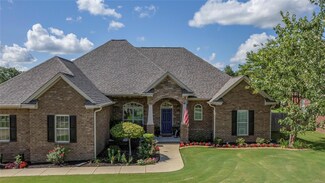 52 Oglethorpe Dr, Deatsville, AL 36022