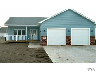 609 N 6th St, Dakota City, NE 68731