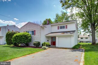 22 Nagle Dr, Somerville, NJ 08876