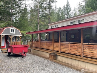 30 Drial Loop, Deming, WA 98244