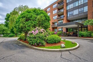 210 Nahanton St Unit 401, Newton Center, MA 02459
