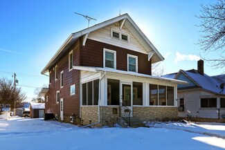 1909 Otley Ave, Perry, IA 50220