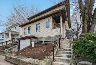 176 Warwick Ave, Cranston, RI 02905